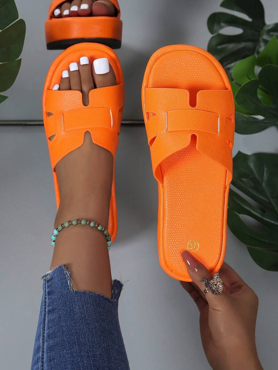 Women's Thick-Soled Sandals, Summer New Round Toe Flat-Soled Outside Wearing Beach Casual Slippers