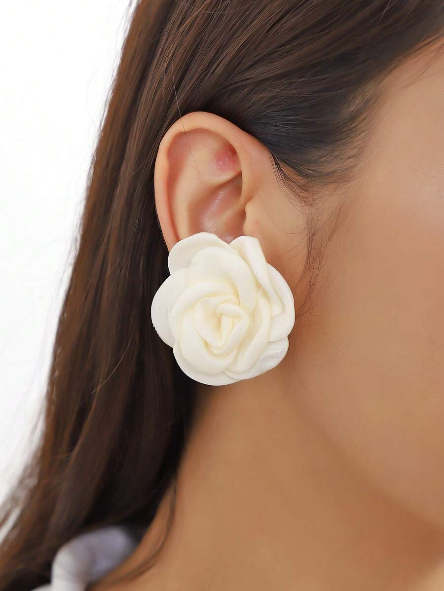 1 Pair Oversized Multi-Color Fabric Rose Stud Earrings, Dramatic European & American Style, Versatile For Evening Dress, Street Style, Valentine's Day Gift