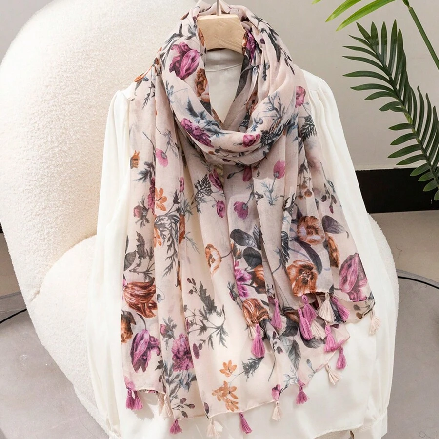 Boho 1pc Women's Retro Flower Printed Lightweight Holiday Sunscreen Shawl Scarf With Tassel Suitable For Daily Wear Accessories Women Winter Fall Valentine's Day Valentines