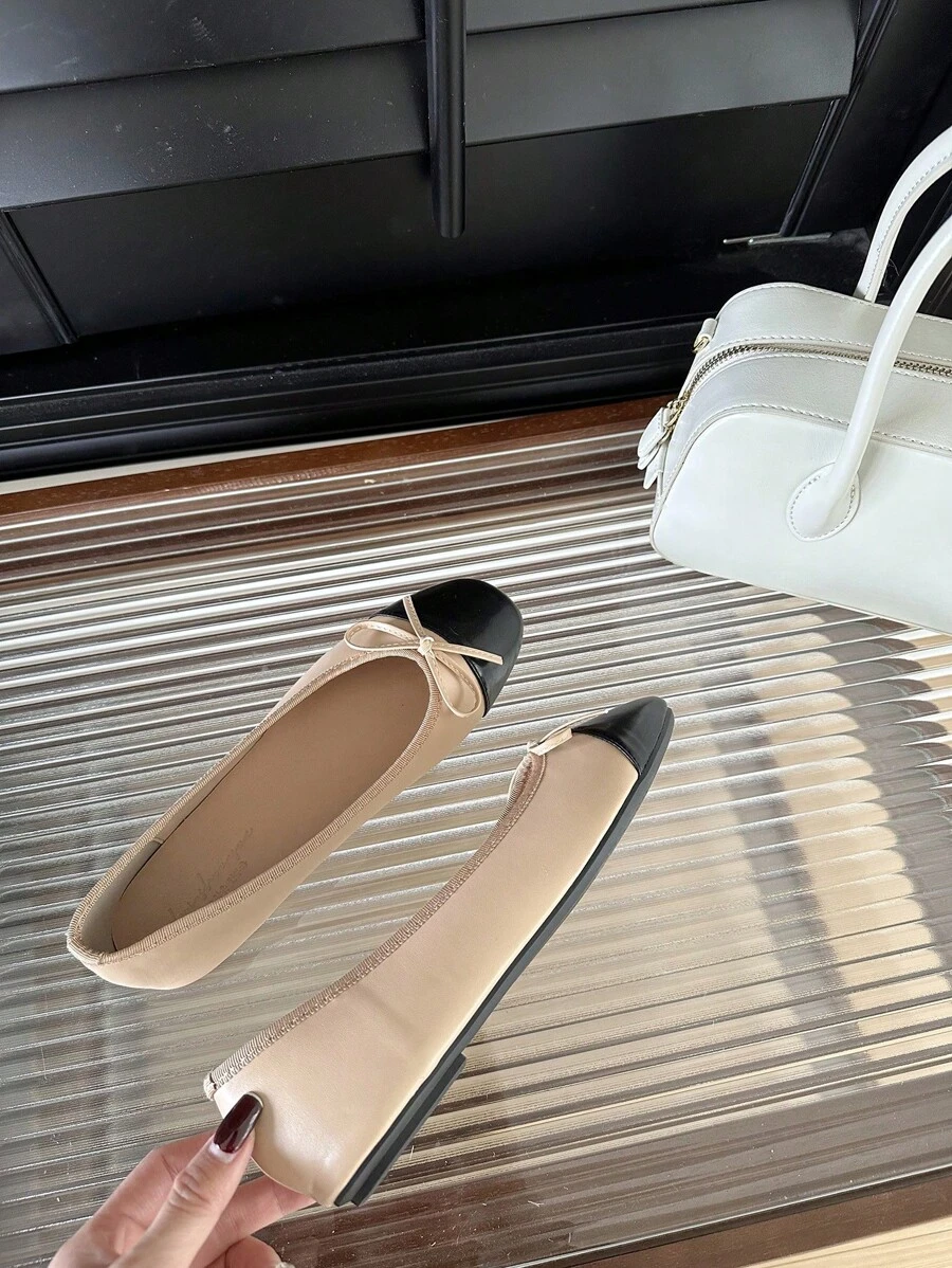Bailarinas planas con bloque de color y adorno de lazo para mujer, zapatos casuales de estilo europeo versátil nuevos para primavera/verano
