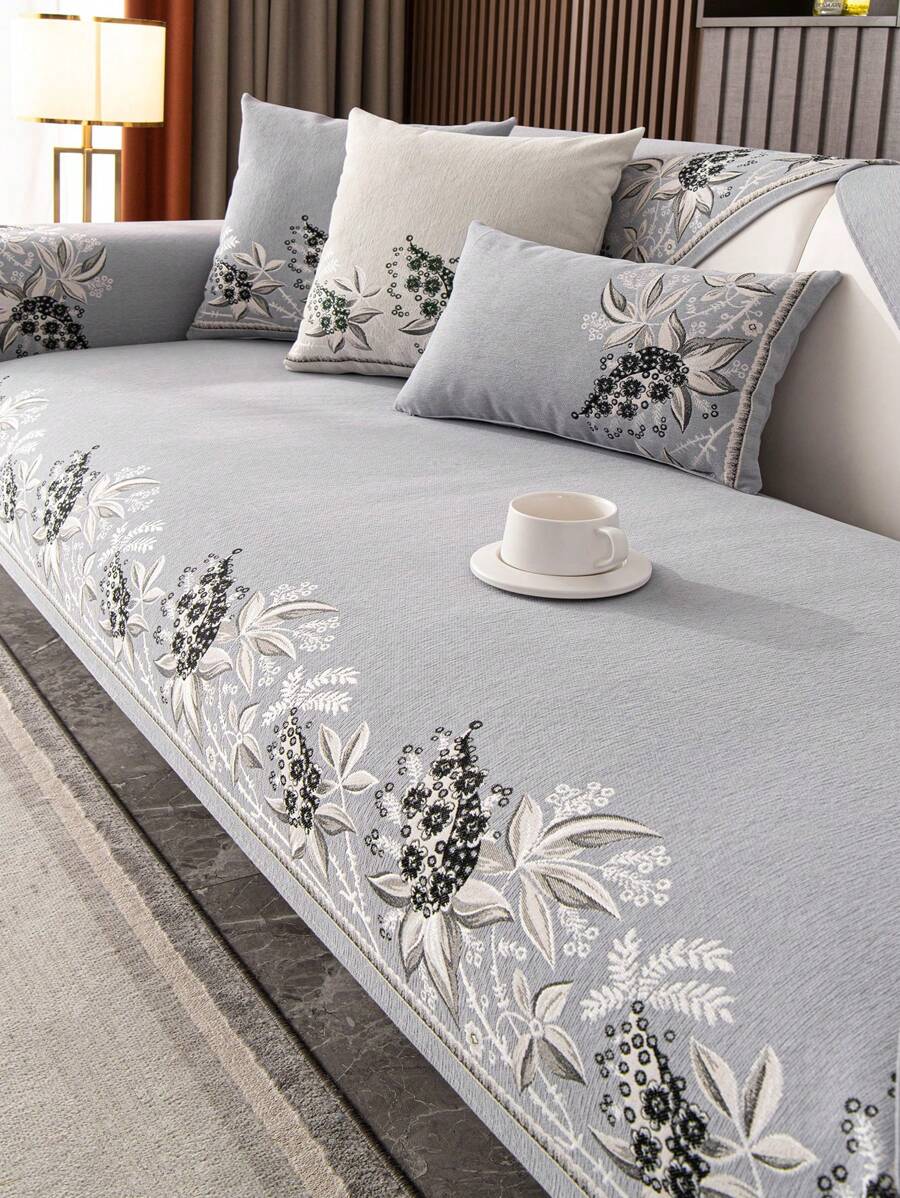 1pc Sofa Cover With Fashionable Pattern, Four Seasons Universal, Anti-Slip, Anti-Scratch, Bedroom, Living Room, Office, Furniture Protector