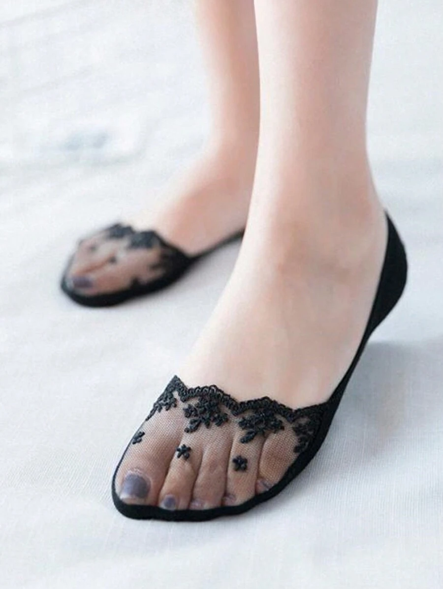 1 Pair Of Invisible Lace Short Socks For Student