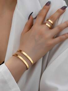 Goldgelb