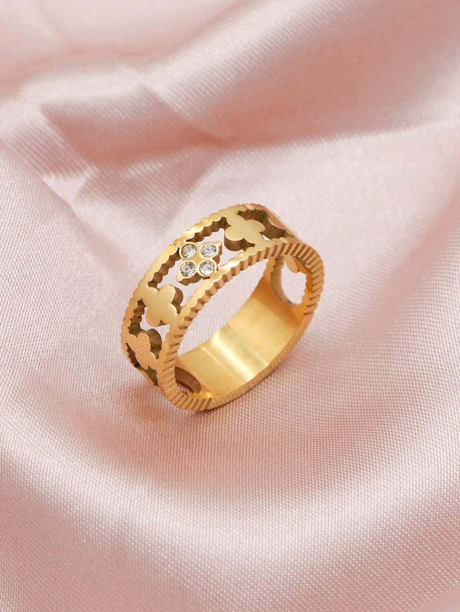 1 Anel de Aço Inoxidável Premium com Largura de 6mm, Acessórios para Mulheres, Trevo de Quatro Folhas Vazado, Joias de Casamento, Dia dos Namorados