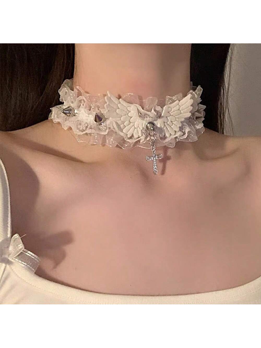 1 Pezzo Di Sexy Collana Con Ciondolo Lolita In Pizzo Bianco E Nero, Collo Gotico Con Croce Di Cristallo E Ali D'angelo, Rivetti, Gioielli Punk Per Feste Di Donne