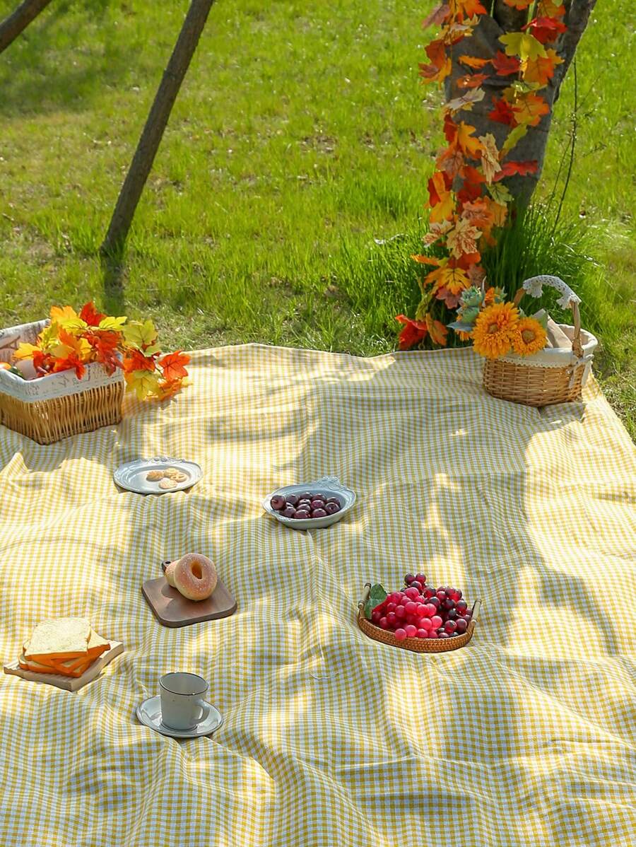 Joivida Modern Minimalist Plaid Print Outdoor Picnic Mat, One Piece, Decor, Rama Family Style, Picnic Essentials, Family Outing Use, Camping Supplies, Holiday Vacation Use