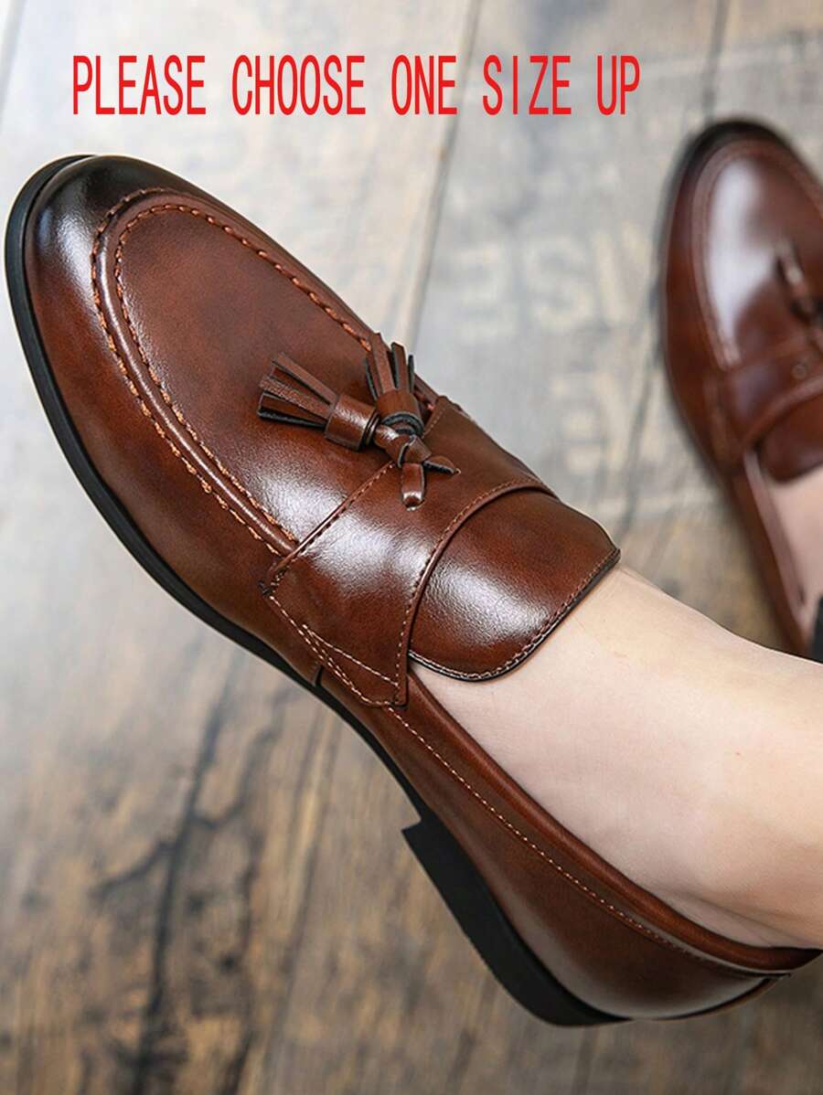 Men's Casual Minimalist Vintage Slip On Tassel Loafers Shoes Men Business Shoes