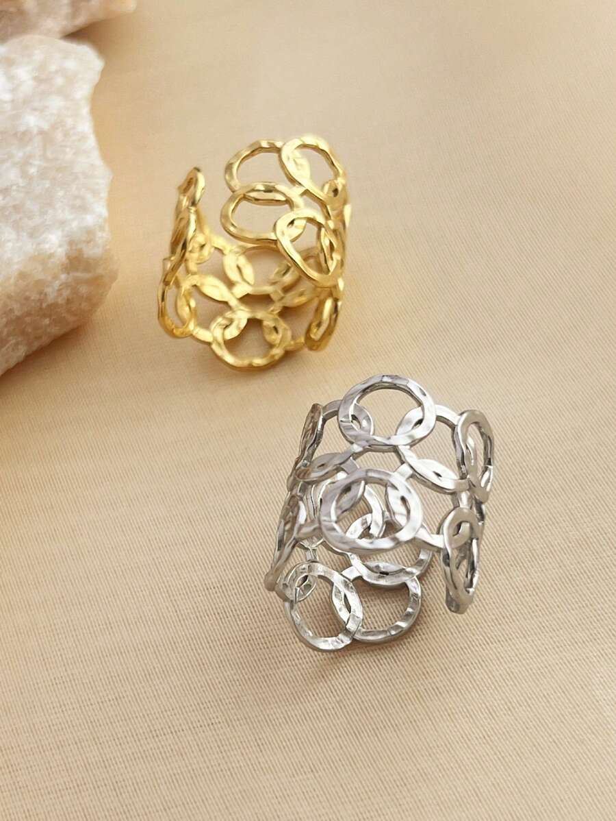 1pc Women Stainless Steel Geometric Circle Cutout Ring, Fashionable And Personalized Gold-Tone Party Jewelry With Adjustable Size, Suitable For Women, Mother Day, Teacher Day, Party, Date And Valentine Day Gift