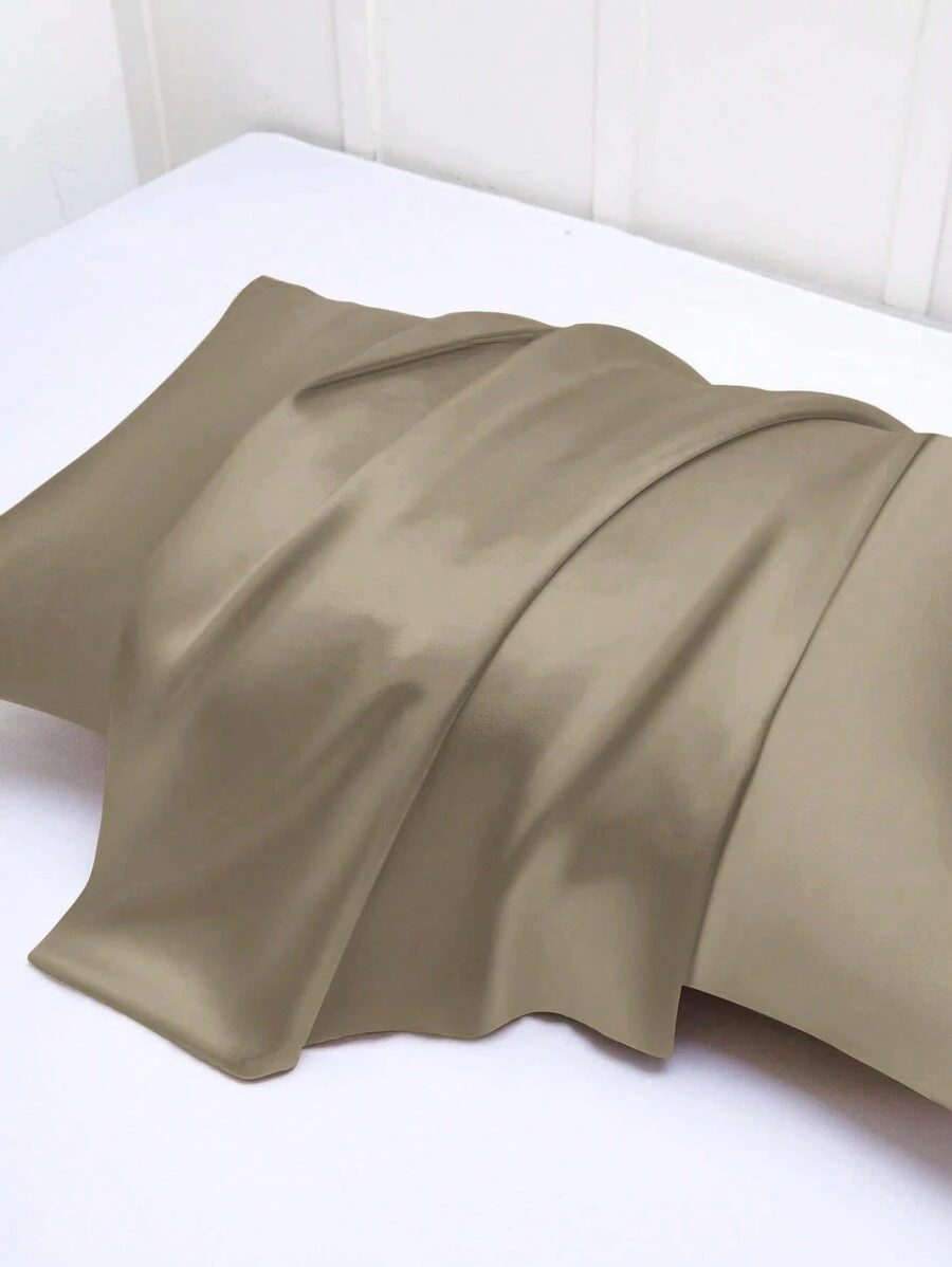 2pcs Solid Color Silky Soft Breathable Ice Silk Pillowcase