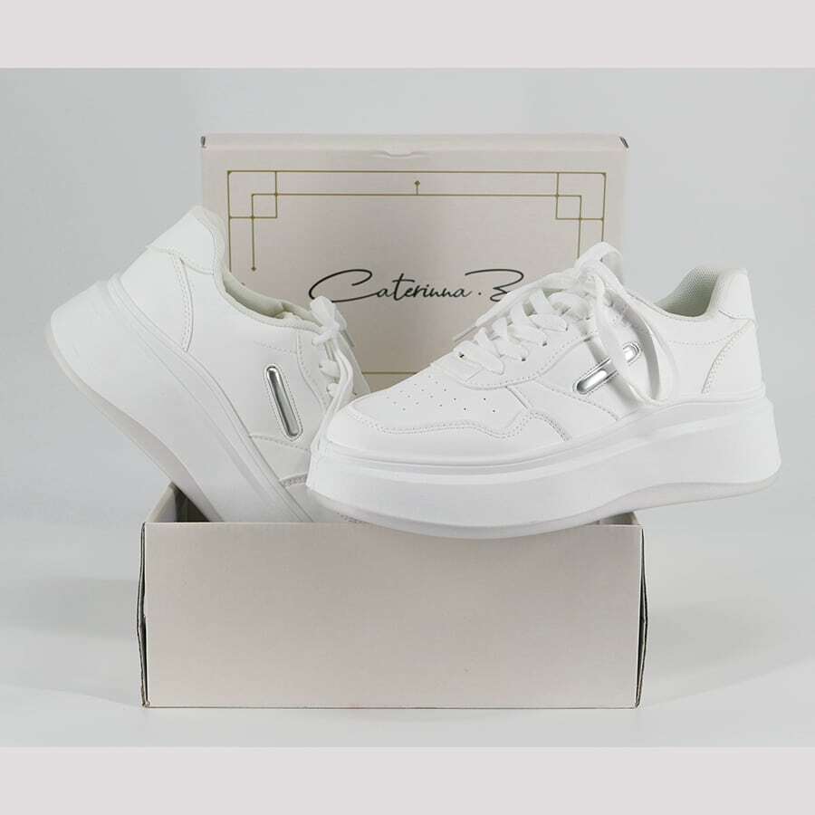 Tenis. Zapatillas deportivas de suela gruesa,bajitas,para mujer,cómodas y a la moda.