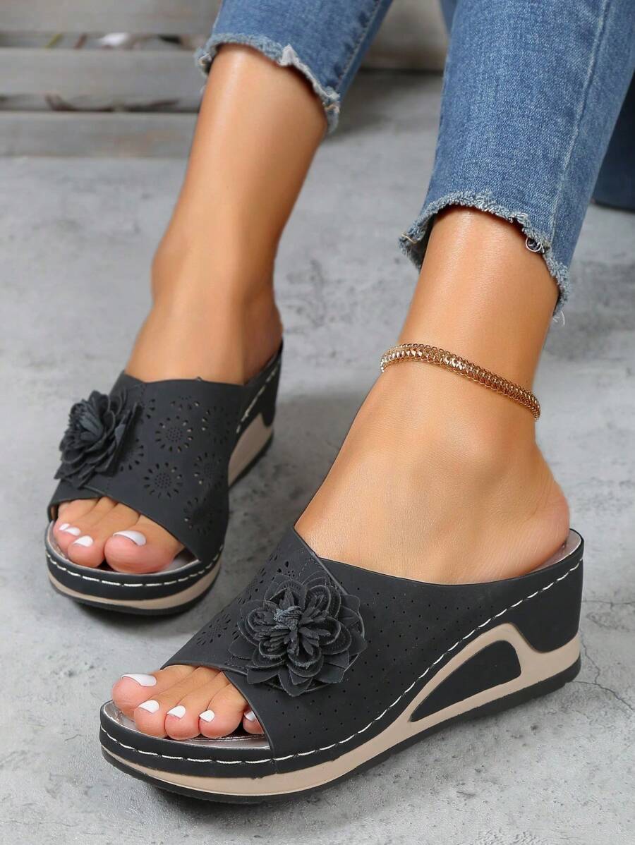 Women's Cross-Border New Style Leather Sandals, With Flower Decoration, Elegant And Comfortable, Suitable For Spring And Summer Seasons