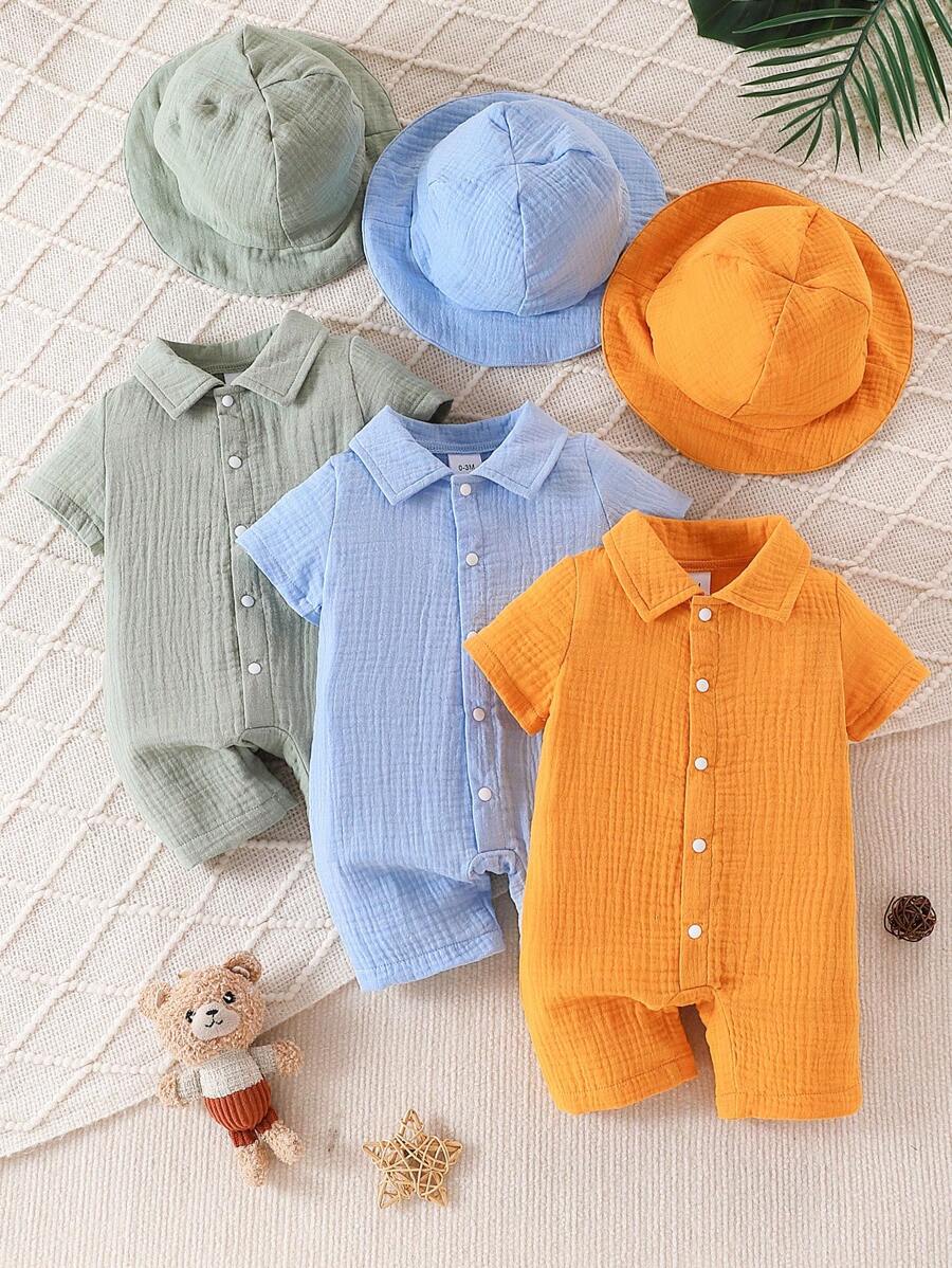 Set de 3 piezas para bebé niño con mono de manga corta con cuello en verde/amarillo/azul, camisa casual, shorts y gorra