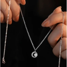 1 pieza Collar redondo con colgante de circonia cúbica, decoración de collar de cuello superbrillante, exquisito regalo de vacaciones