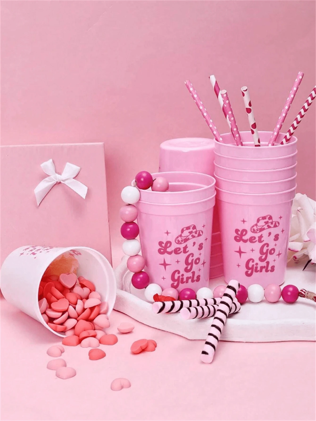12pcs Bachelorette Party Cups, 16oz Reusable Plastic Cups Cowgirl Bridal Shower 70s Theme Retro Bachelorette Party Favors Decorations,Christmas