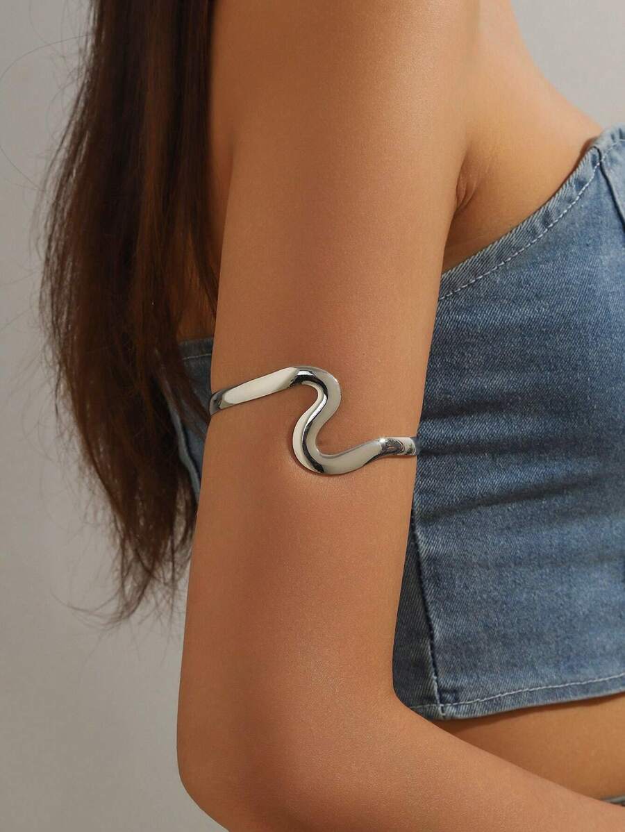 1 peça Simples e Elegante Minimalista Estilo Europeu e Americano Ajustável Assimétrico Prata Metal Pulseira Com Pontas Abertas, Design INS, Adequado Para Uso Diário Feminino E Festas