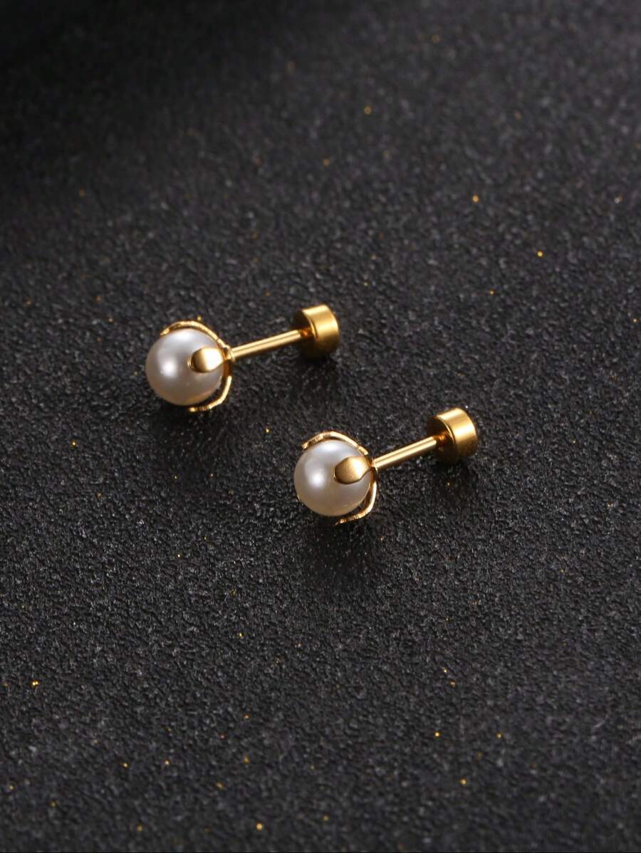 Faux Pearl Decor Stud Earrings