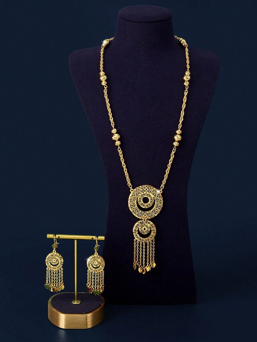 1 Conjunto de Acessórios Femininos Incluindo Colar e Brincos, Adequado para Países do Golfo, etc. O Estilo é Simplicidade, Doce, Exagerado e Retrô, com Destaque para o Cobre Dourado, Fashion, de Alta Qualidade e Atmosférico. Adequado para Passeios, Encontros Casuais, Encontros Diários, Presentes de Natal e Outros Festivais, Namorada, Pais