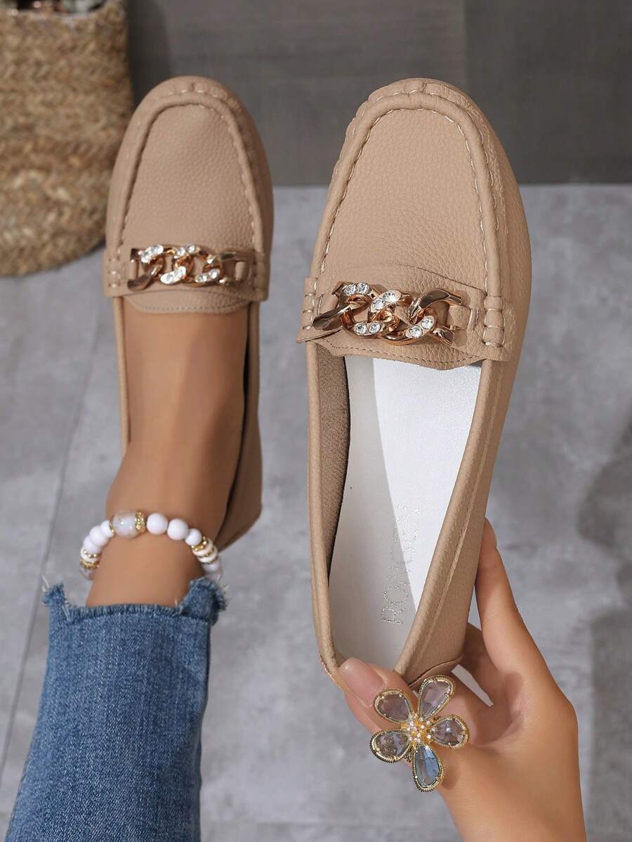 Women's Metal Chain Decor Flat Shoes Round Toe Casual Slip-Resistant Apricot Loafers For Spring And Autumn