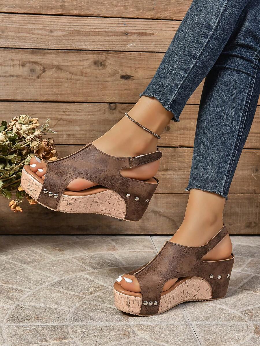 2024 Spring/Summer New Peep Toe Wedge Heel Sandals With Non-Slip And Waterproof Platform Buckle Strap, Comfortable And Versatile For Women Valentines