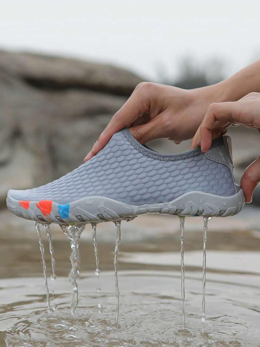 Chaussures de plage pour couple / chaussures imperméables / chaussures de randonnée / chaussures d'eau adaptées aux femmes pour faire du vélo / de la randonnée / du rafting / de la plongée avec tuba / du yoga / de la natation / du surf / de la pêche