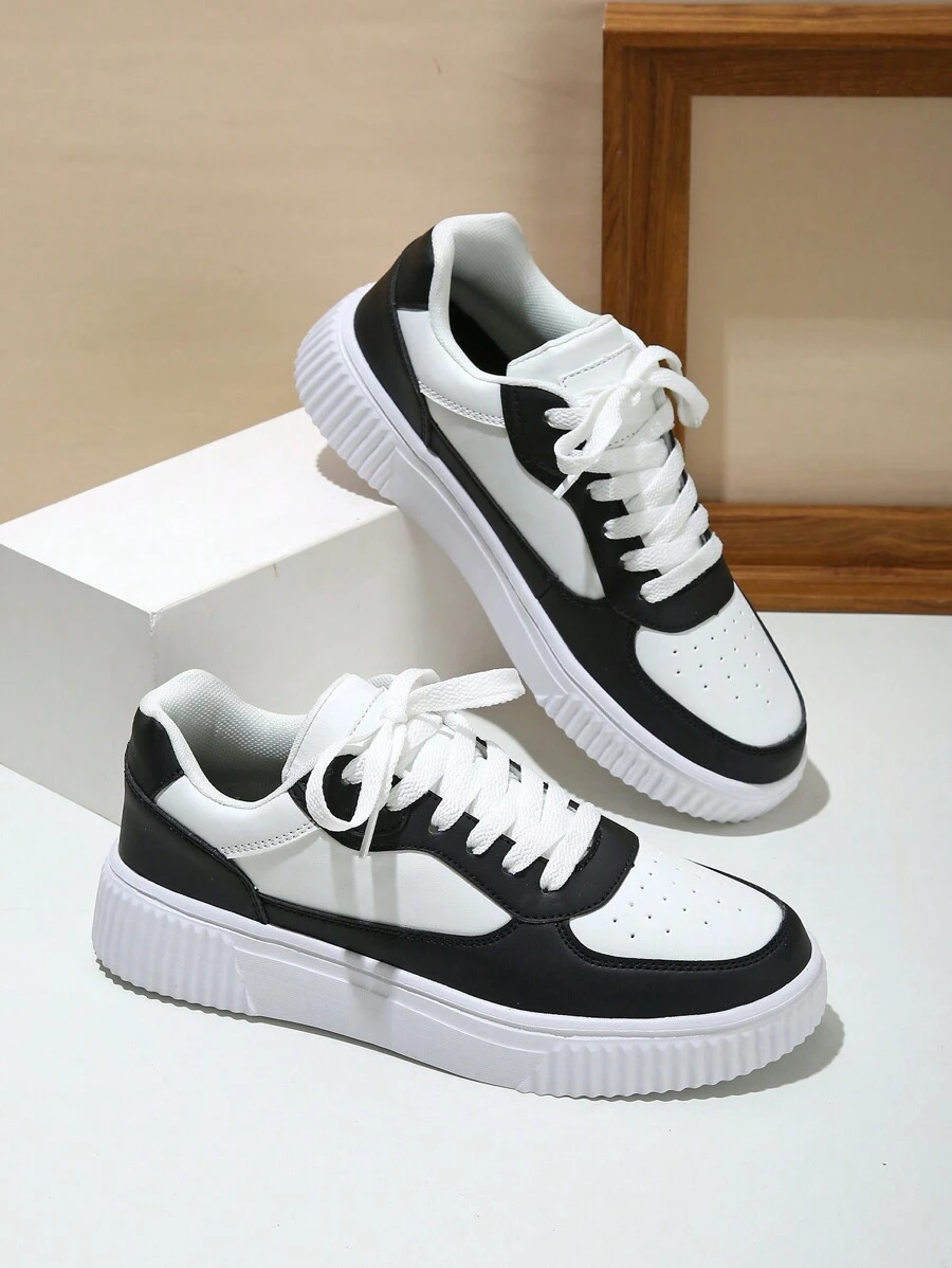 Women's Simple City Style Casual Low-Top Sneakers, Versatile Outdoor Sports Shoes, White And Black, Gift For Birthday