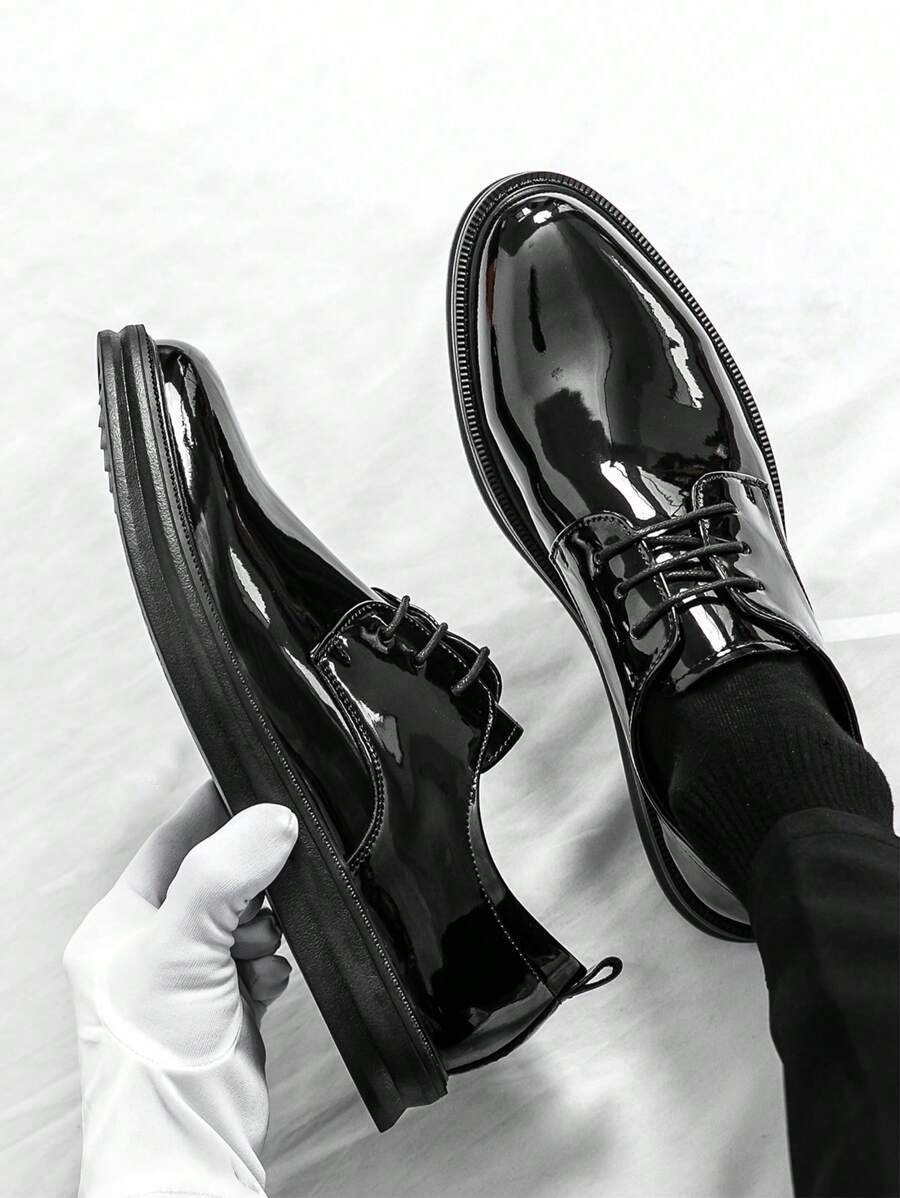 New Men's Dress Shoes, Solid Color, Fashionable, Suitable For Weddings, Banquets, And Casual Wear, Fashionable And Versatile, Non-Slip, Wear-Resistant, Patent Leather Loafers, White Shoes