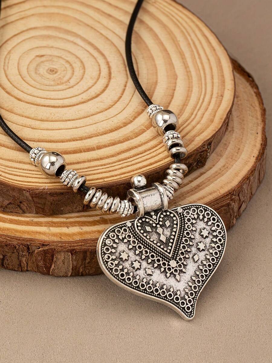 1pc Vintage Elegant Bohemian Style Distressed Heart Pendant & Star Floral Metal Design Necklace For Women