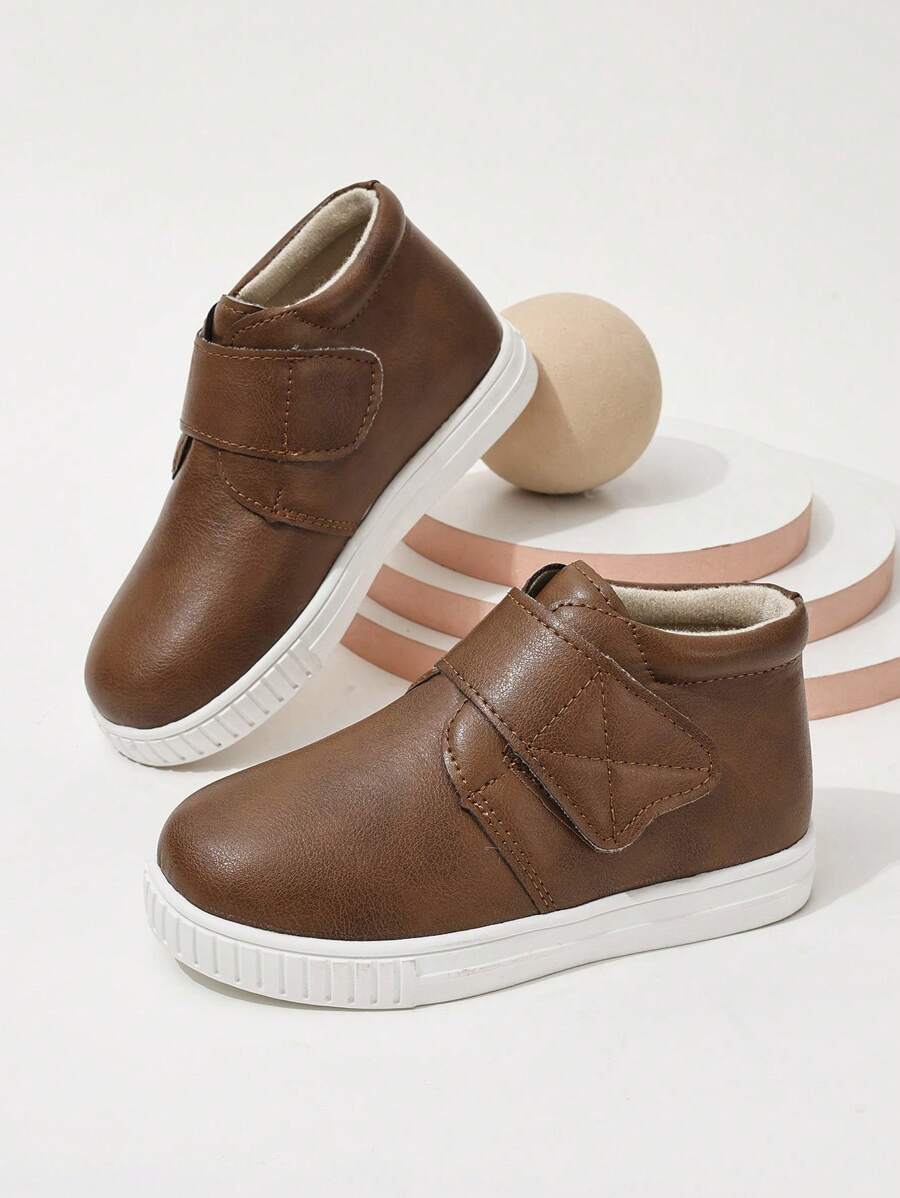 Botas clásicas deportivas para niños con nueva moda casual, puntera redonda y cierre de gancho y bucle