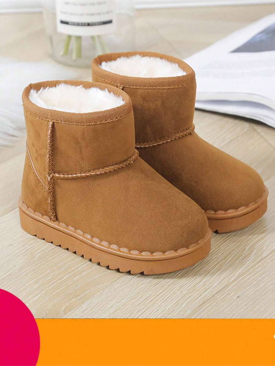 1 paire de 2024 nouvelles bottes de neige courtes pour enfants, doublées et chaudes, à la mode, convenant à l'automne et à l'hiver. Il est recommandé de prendre une taille au-dessus, car elles sont petites.