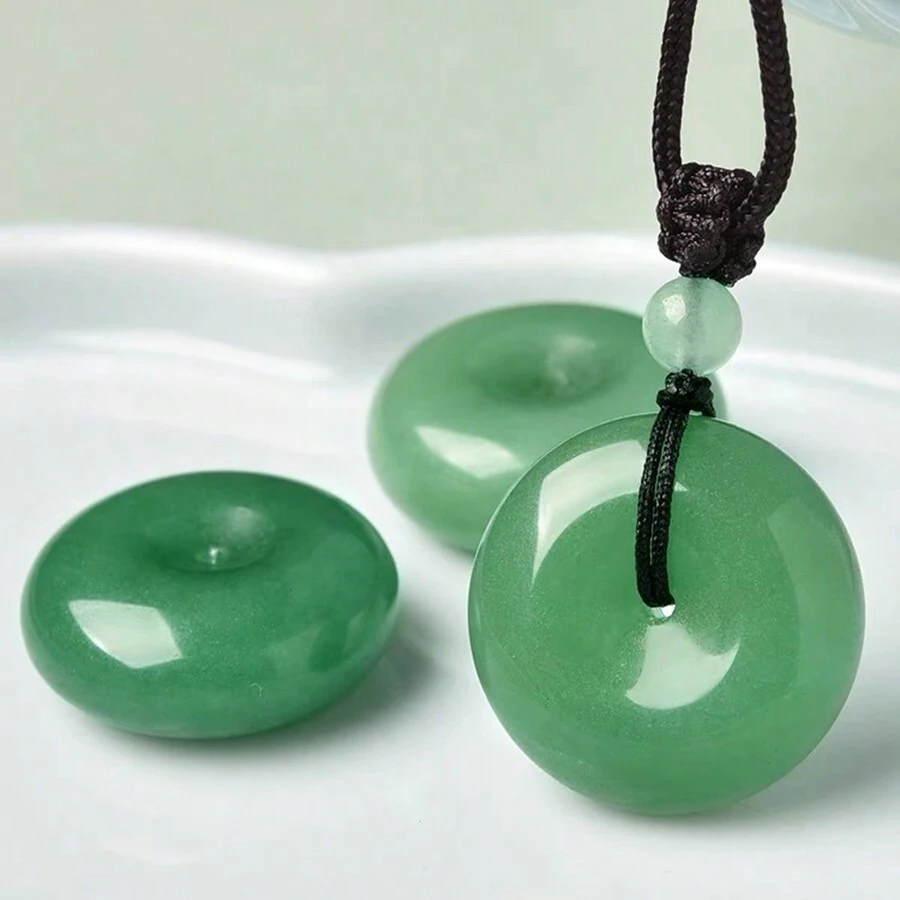 1pc Natural Green Jade Pendant Safety Buckle Necklace, Green Donut Jade 26mm Gem Pendant Adjustable Necklace, A Lucky Gift For Mother, A Gift For Her, Suitable For Holiday Party Gifts, Quartz Crystal Gifts.