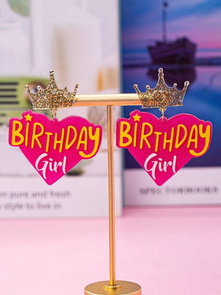 1 par de pendientes de diseño de corona y corazón de acrílico de moda, apropiados como regalo de cumpleaños para mujeres