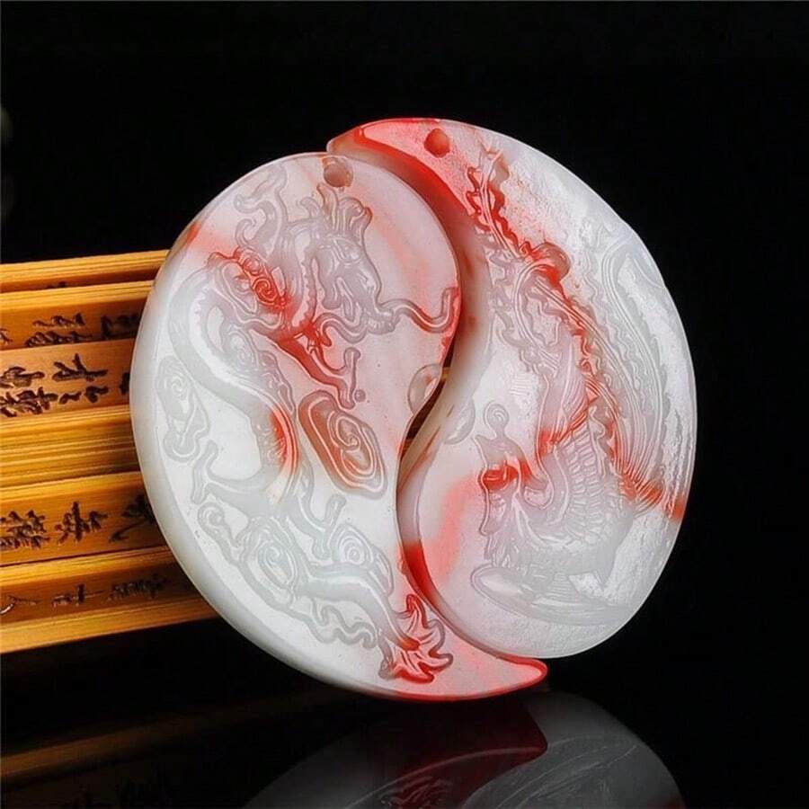1 pièce Collier pendentif dragon phoenix en jade naturel, collier pendentif dragon phoenix en pierres précieuses vertes, blanches et rouges, collier mode gardien de la paix, chaîne de pull, tout fait à la main, bijoux en pierres précieuses naturelles, collier en cristal de quartz, collier de couple, cadeau pour elle, convient pour les cadeaux de fête, cadeaux en cristal de quartz