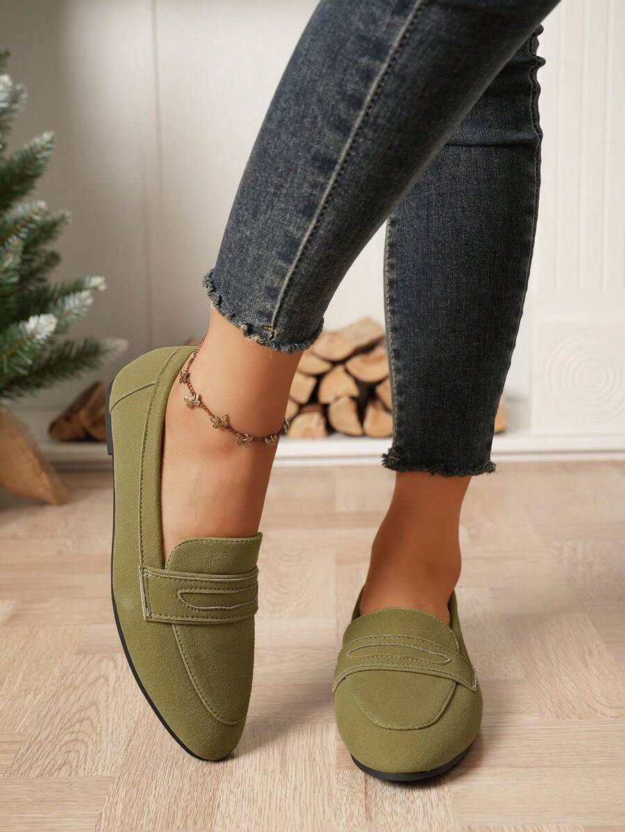 Plus Size Women's Wide Width Suede Flat Loafers, Summer