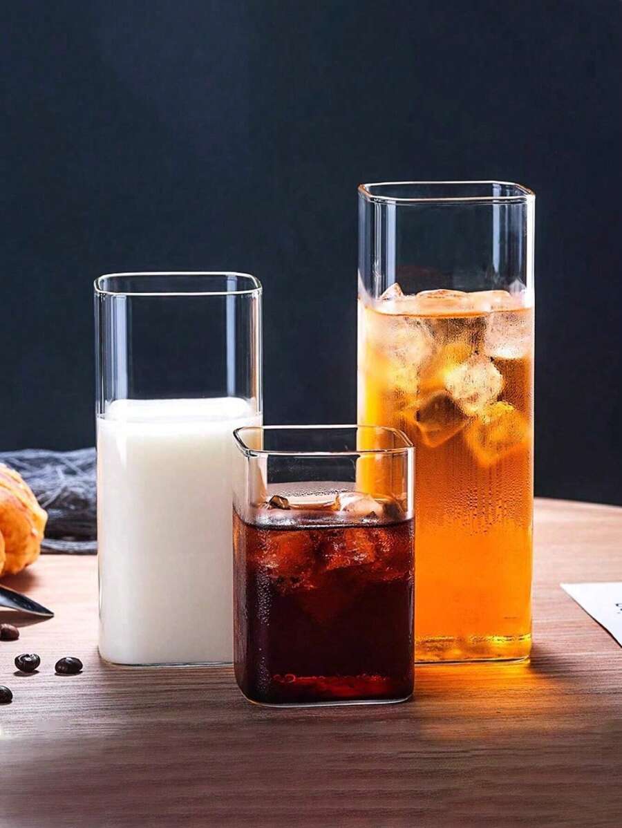 1buc 250/400/500mL Ceașă din sticlă borosilicată pătrată simplă pentru ceai cu lapte, băuturi reci, potrivite pentru restaurante, bucătărie, hoteluri, magazine de băuturi reci, Anul Nou, festival de primăvară, adunări, etc. Poate fi folosit ca ceașcă de apă din sticlă, cafea cu gheață Cana, ceașcă de suc, ceașcă de lapte, ceașcă de ceai etc. Potrivit atât pentru vară, cât și pentru iarnă (Datorită problemelor de iluminare, pot exista diferențe de culoare, ceea ce este un fenomen normal)