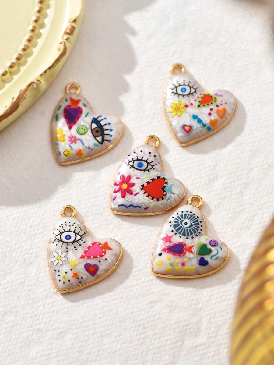 2/15 peças aleatórias multicoloridas góticas coração e mau-olhado charme, adequado para colar faça você mesmo, pulseira, brincos, chaveiro, corrente de telefone, casal presente jóias fazendo