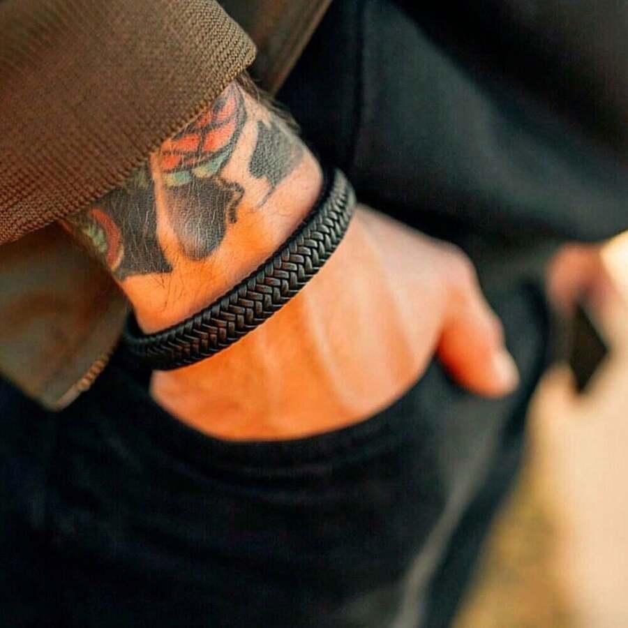 Bracelet tressé noir à fermoir magnétique en acier inoxydable pour hommes, manchette