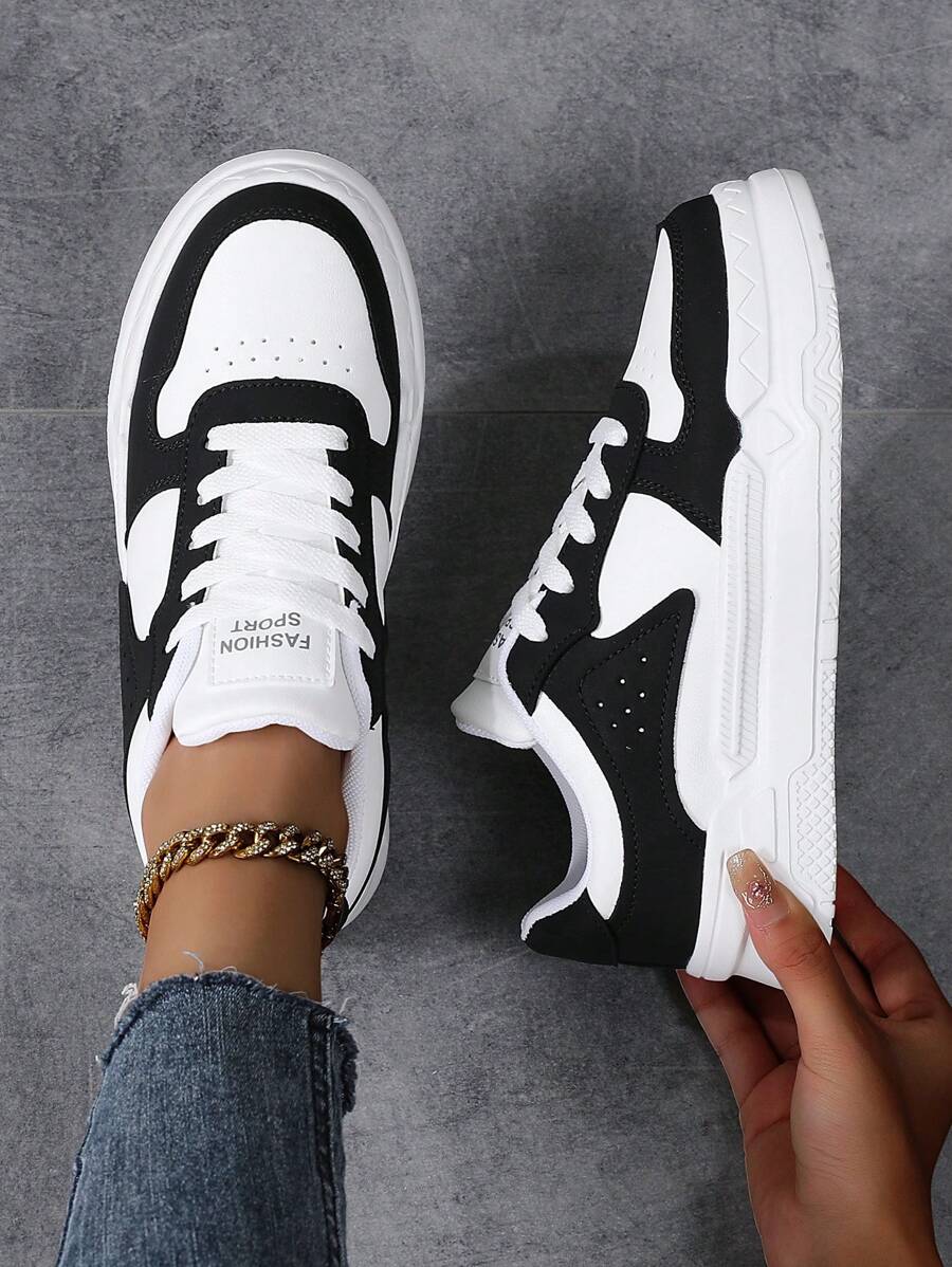 Shoes Women's Lace-Up Casual Sneakers Court Shoes Board Shoes Lightweight Street Shoes