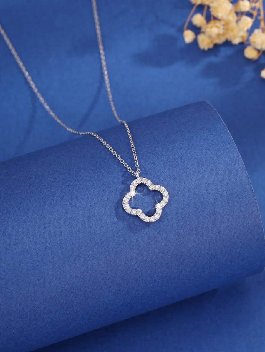 1 Stück luxuriöser modischer Kleeblatt-Anhänger-Halskette, Kupferlegierung mit eingearbeitetem Zirkonia, geeignet für den täglichen Gebrauch und als Geschenk zum Valentinstag/Schulanfang