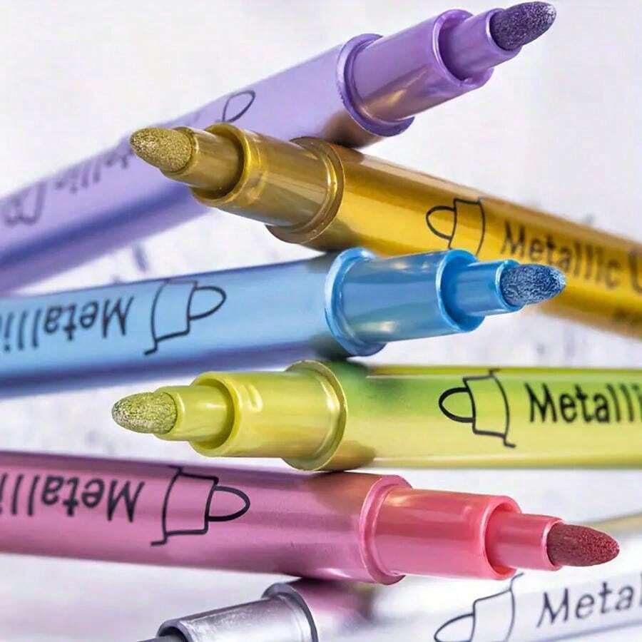 12 Stücke Metallic Marker Stifte - Gold & Silber Acrylfarbe Marker, geeignet für Basteln, Signieren und Malen auf Kunststoffoberflächen, Metallic Farbmarker