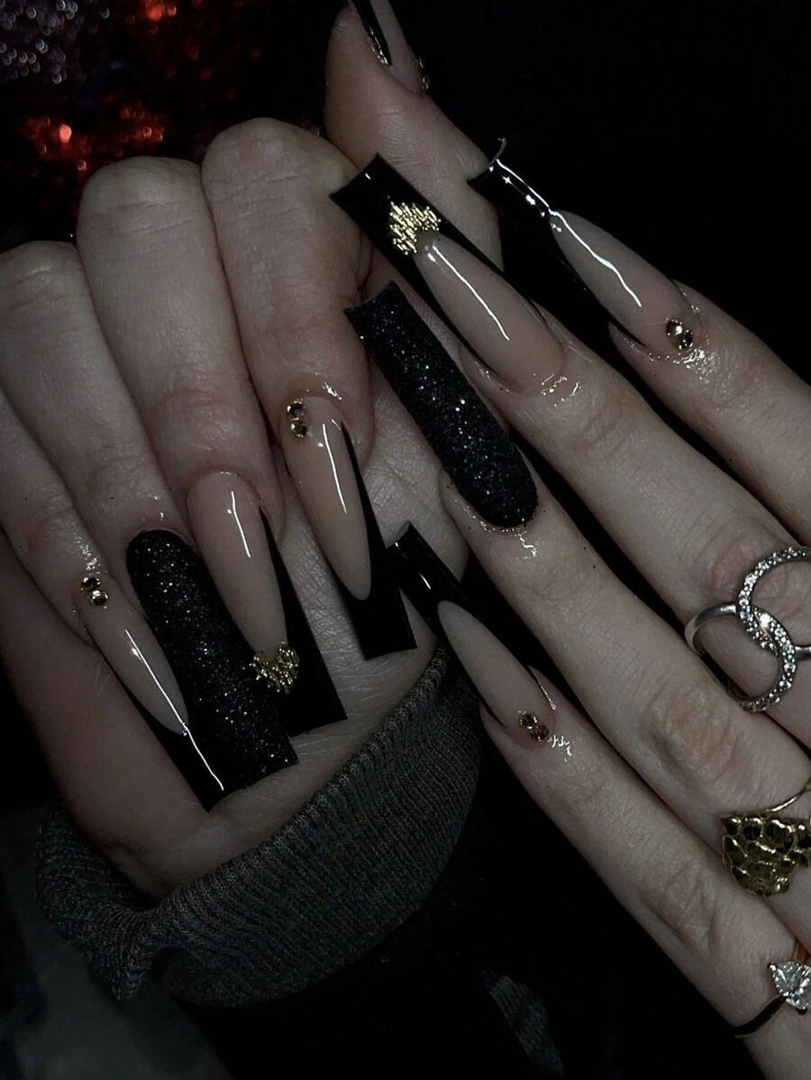 24 piezas de uñas postizas de ataúd extra largas nuevas con decoración francesa negra y destellos dorados con corazones, aptas para mascarada - Incluye 1 lima para uñas y 1 esmalte de gel para uñas de aplicación