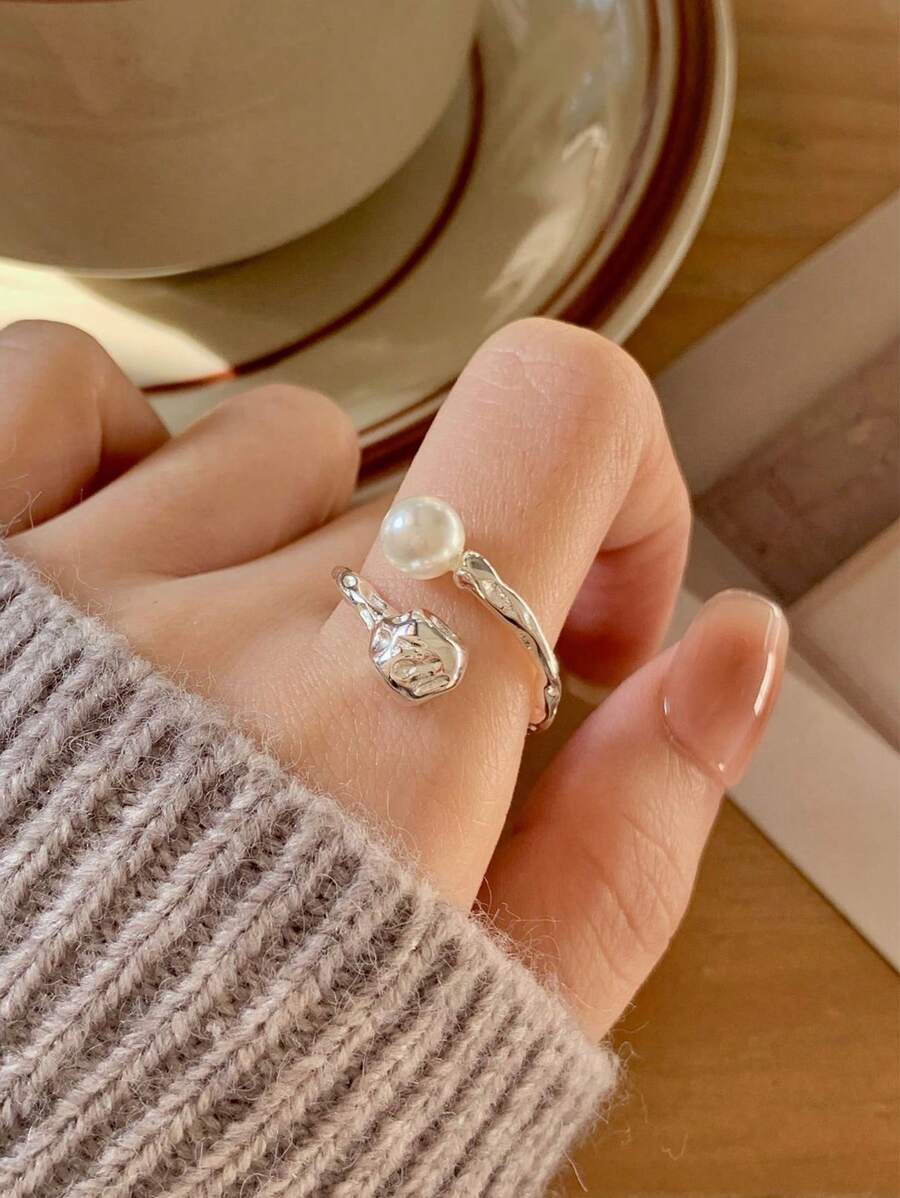 A S925 Pure Silver Faux Pearl Ring With Asymmetrical Lava Texture, Fashionable, Simple And Generous Opening Ring