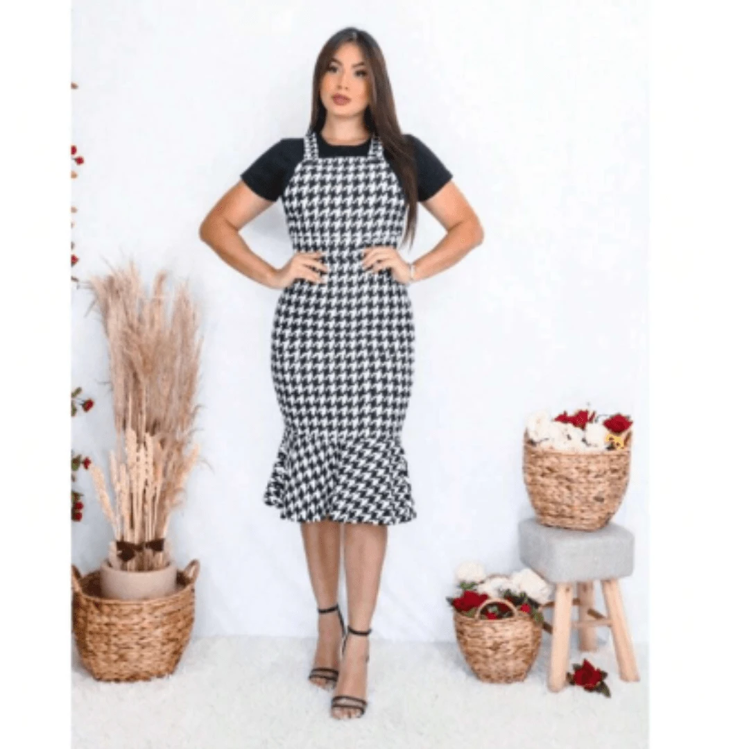 JARDINEIRA BABADO TECIDO SUPLEX MODA EVANGÉLICA FASHION CHIC SALOPETE PÉ DE POULE