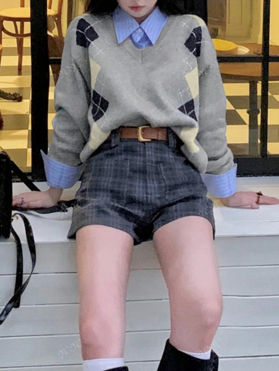 Retro V-Neck Contrast Color Diamond Pattern Casual Sweater