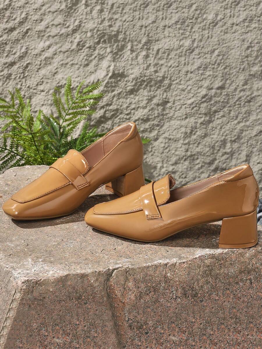 Ladies' Flat Sole Shoes Square Toe 2024 Spring And Autumn New Square Toe Shoes Women's Thick Heel Mid Heel Casual Small Leather Shoes Le Fu Shoes