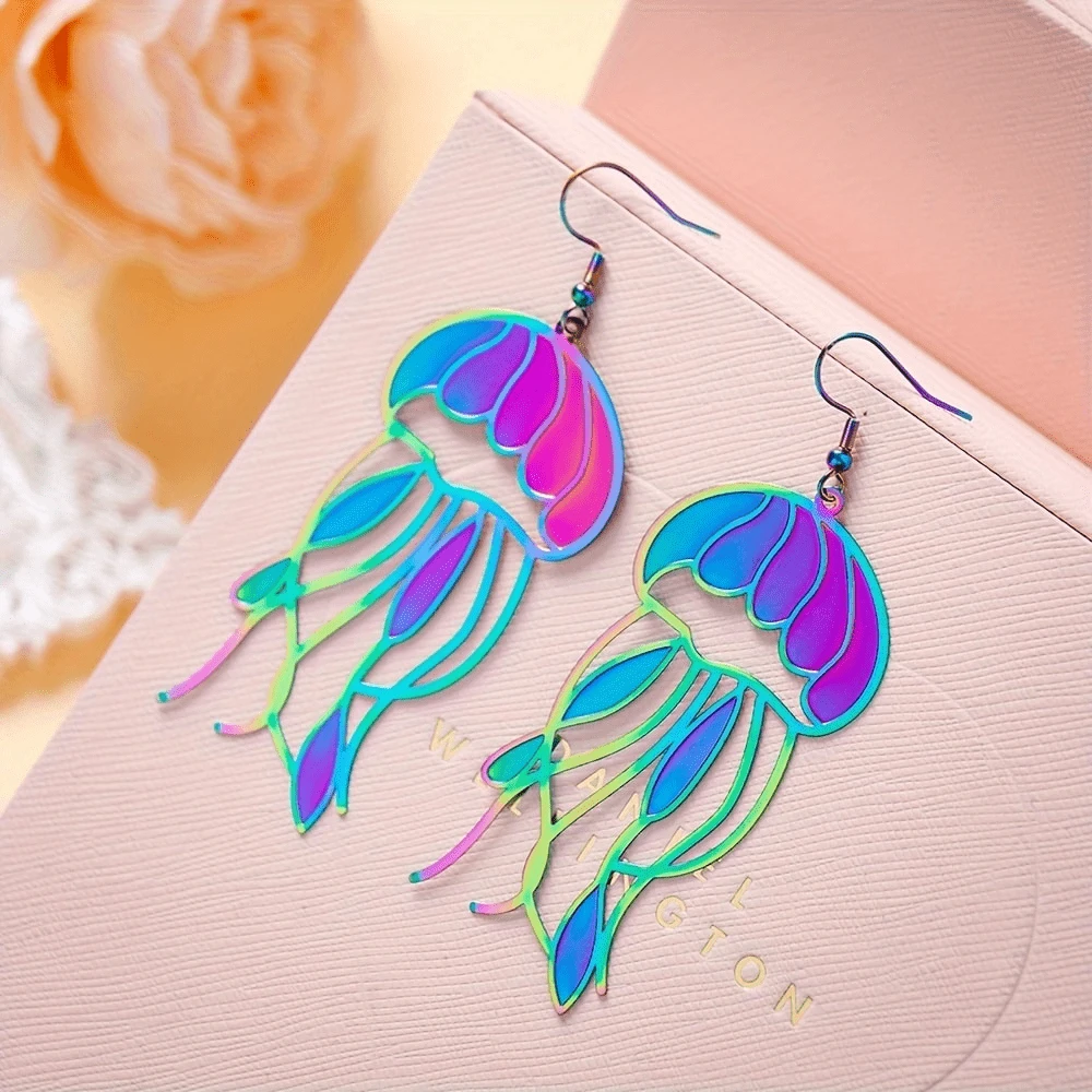 Einzigartige bunte Ohrringe aus Edelstahl mit Quallen- und Blattmotiv - perfektes Geschenk für Frauen, geeignet für den täglichen Gebrauch und besondere Anlässe