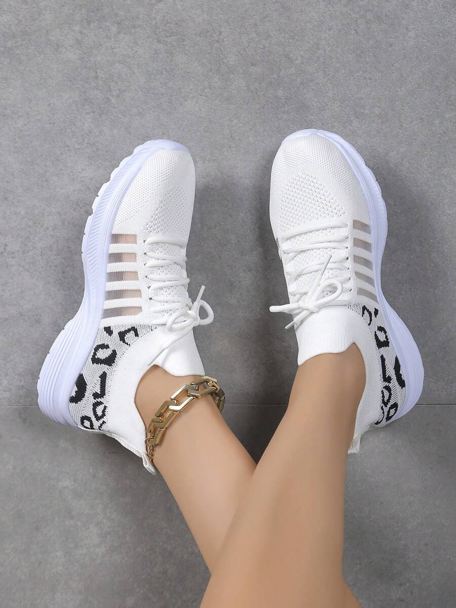 1 Paar Damen Schnür-Lässig-Sneaker, leichte atmungsaktive flache Sportlaufschuhe für Outdoor-Aktivitäten