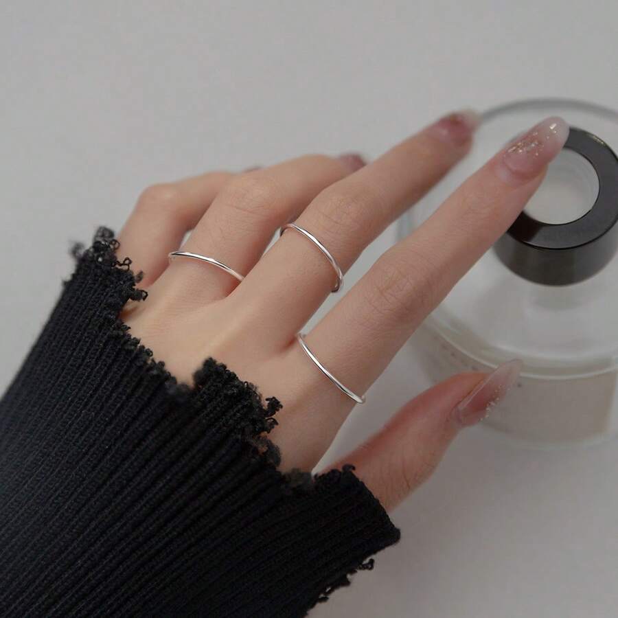 1 pieza Anillo delgado de mujer de acero inoxidable quirúrgico de 2 mm de plata