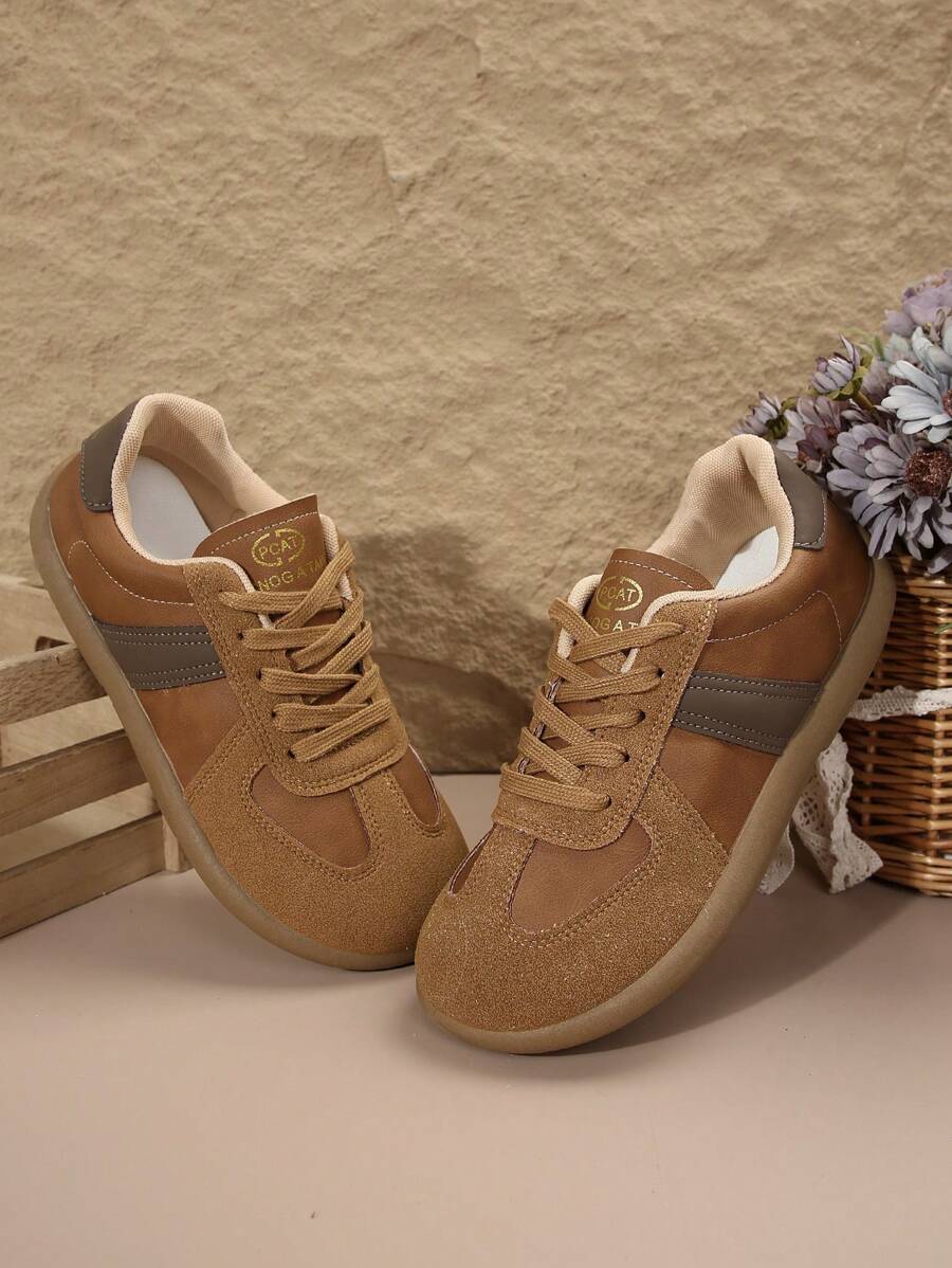 Retro Płaskie Buty Casualowe Modne Uniwersalne Sznurowane Białe Trampki Dla Kobiet