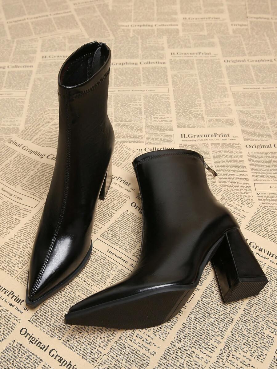 2025 Spring & Autumn New Arrival Women's Elegant Black Ankle Boots, Pointed Toe Thick Heel Versatile Short Boots, Fashionable For Autumn/Winter