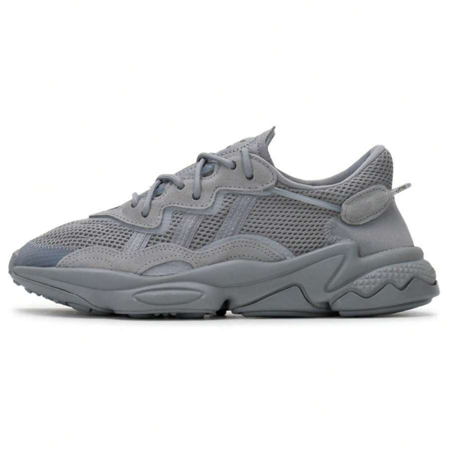 Adidas Originals Herren Ozweego Lässig einfache Sportschuhe mit niedrigem Profil, GW4671